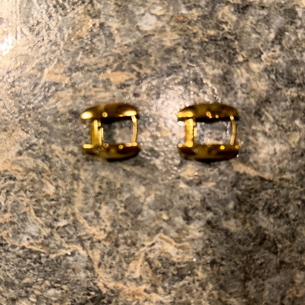 NWT Anuja Tolia Gold Star Earings - Picture 2 of 4